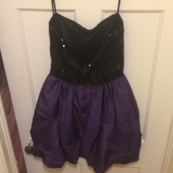 Sequins prom dress - Picture 4 of 5